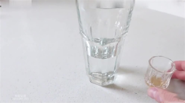 [AI换脸] 神似刘亦菲的科研实习生 面试时被下药调教成肉便器 药物控制强制高潮